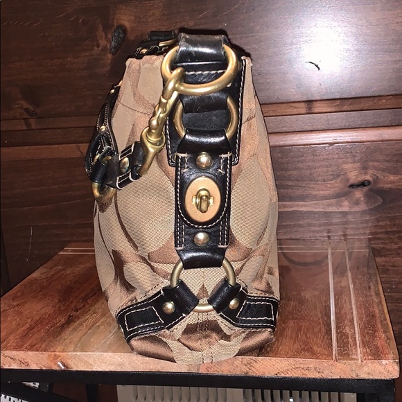 Coach Bag - Picture 4 of 6